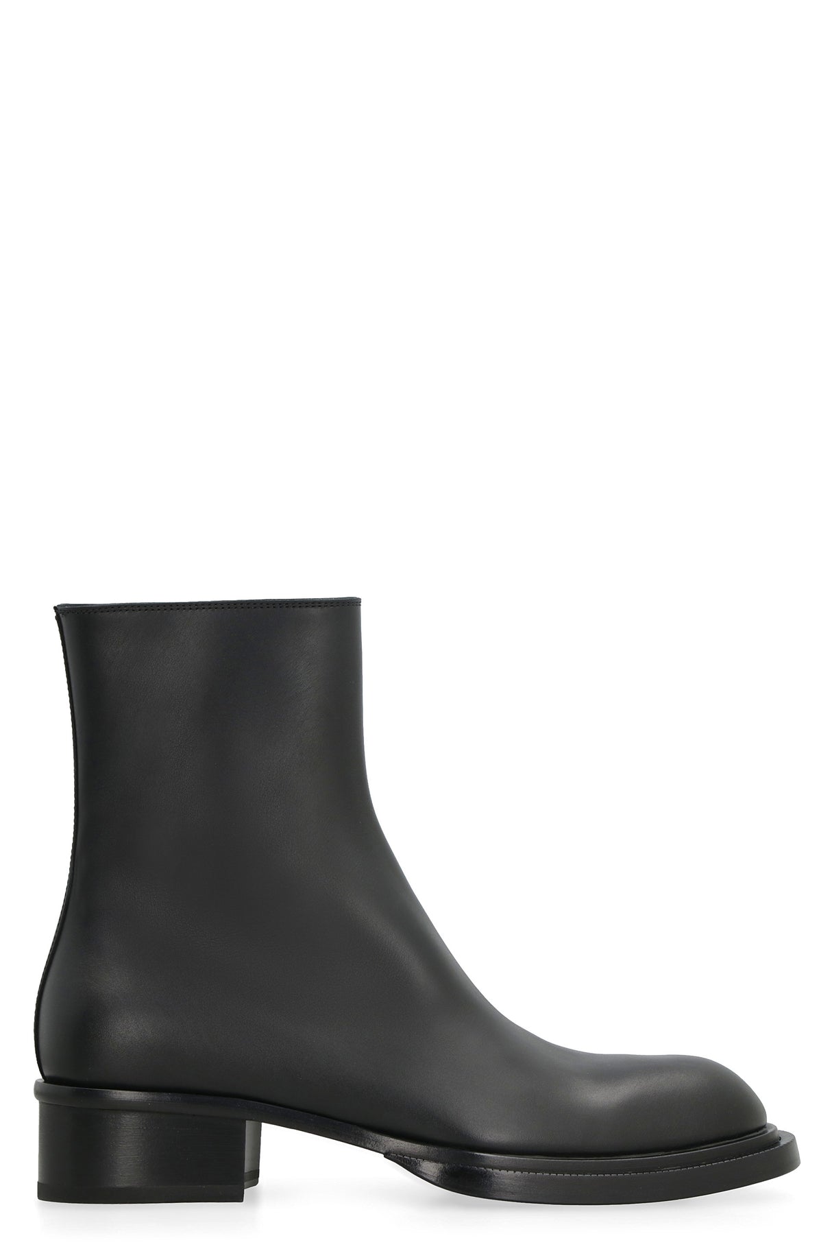 ALEXANDER MCQUEEN Classic Leather Ankle Boots for Men in Black