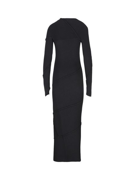 螺旋黑色长裙，可见缝合和凹槽设计