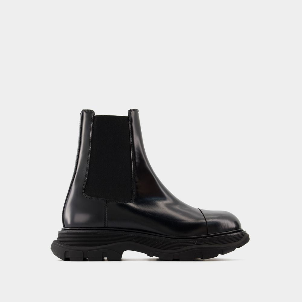 ALEXANDER MCQUEEN Sleek Ankle Boots for Men in Black
