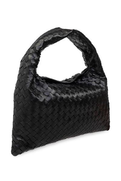 BOTTEGA VENETA Elegant Black Calf Leather Medium Shoulder Bag for Women Fall/Winter 2024
