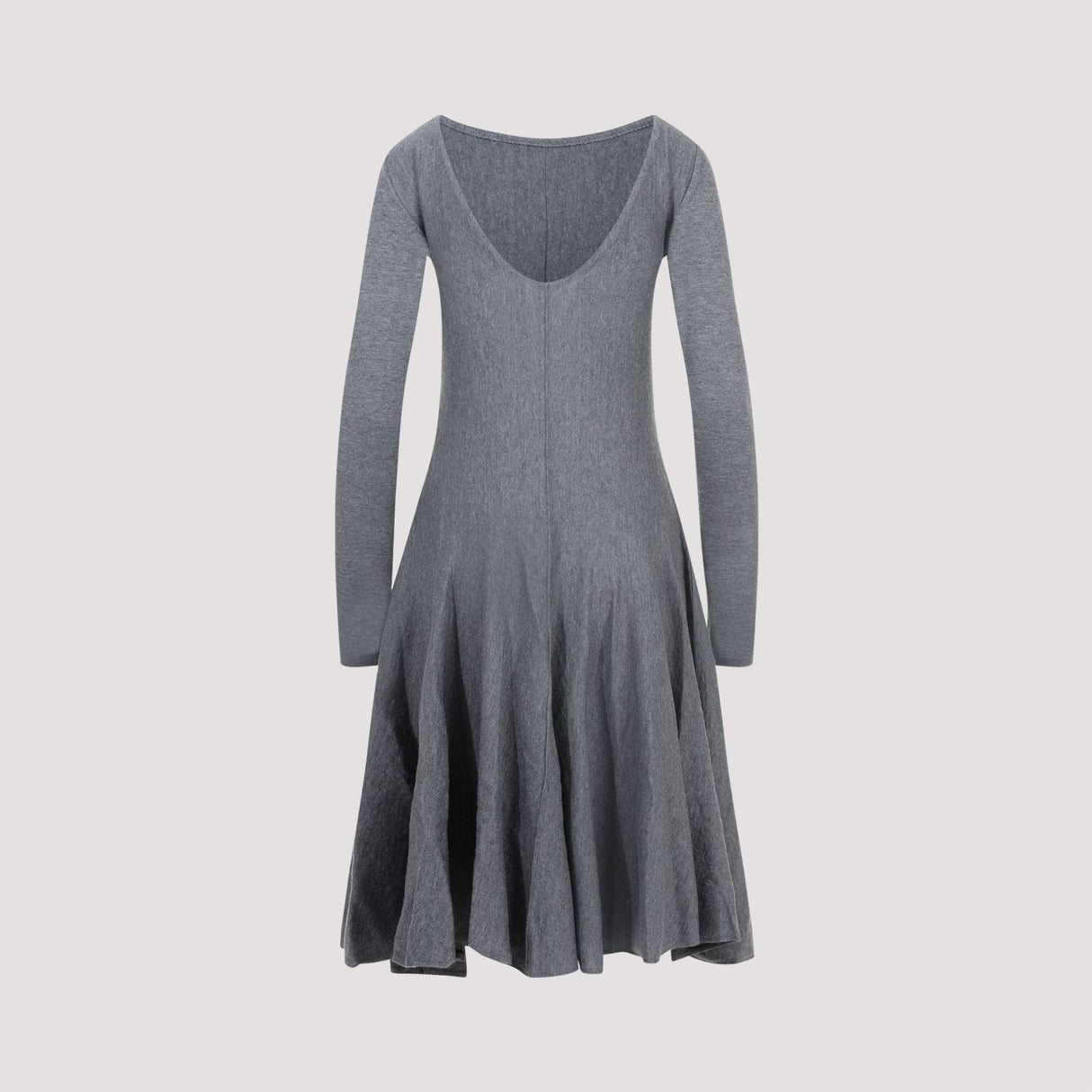 温暖时尚的灰色羊毛连衣裙 - FW23系列