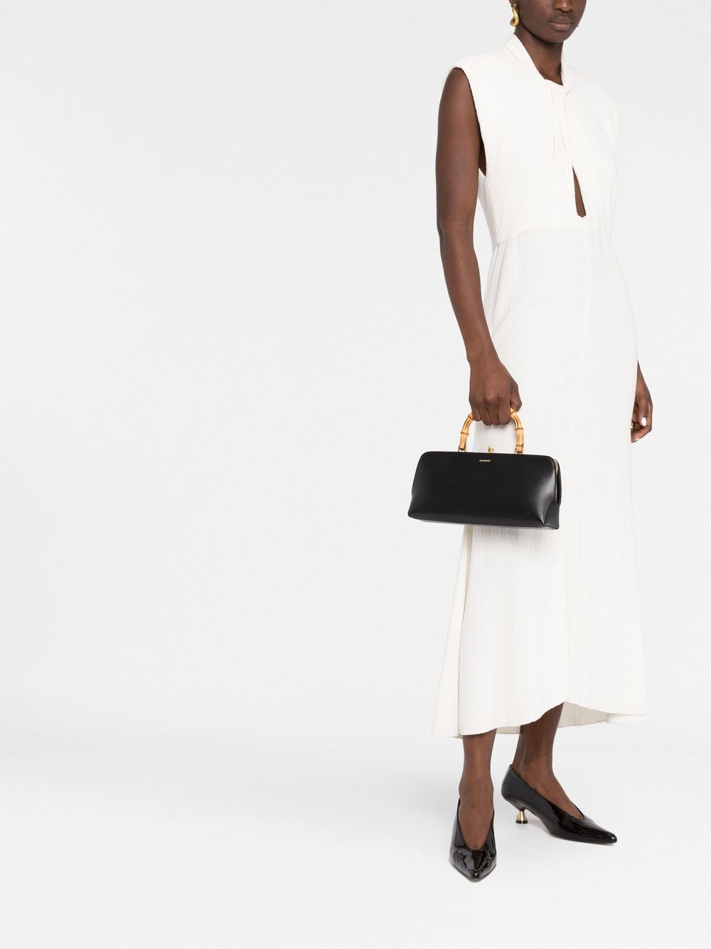 2024年都市时尚女士必备 - 吉尔·桑德尔 (Jil Sander) 采用黑色高质量牛皮制成的枸杞竹柄手提包
