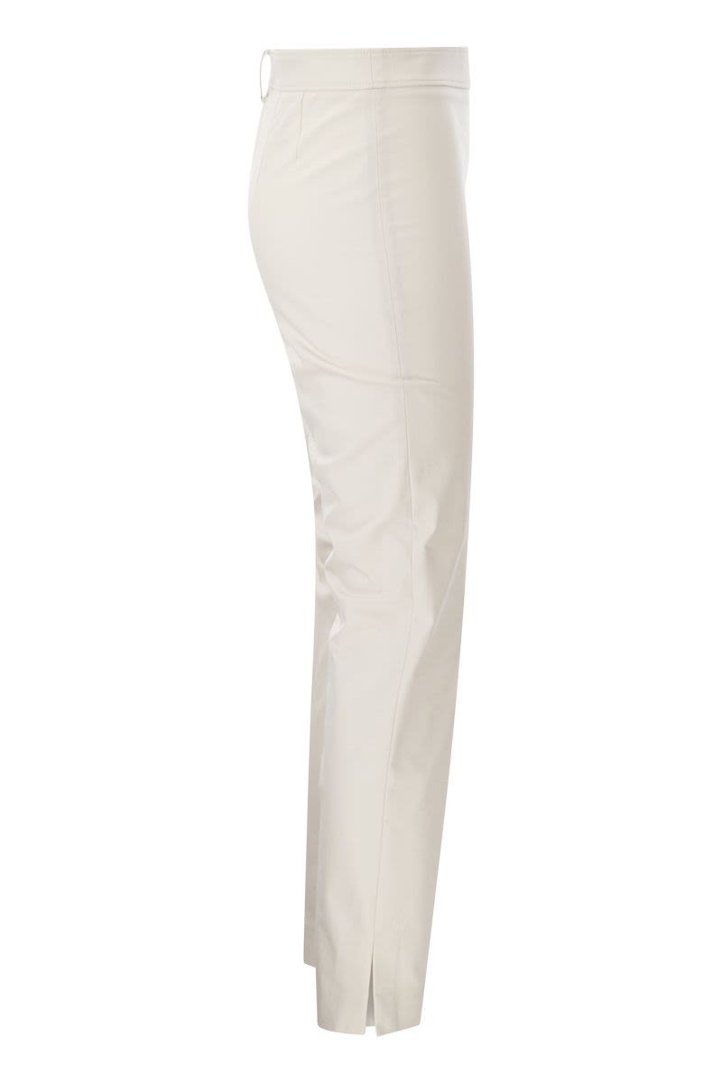 BRUNELLO CUCINELLI Summer Glam: White Twill Capri Trousers with Back Jewel Detail