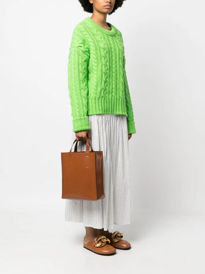时髦女性必备：原版SS24系列小博物馆购物袋-棕色小牛皮